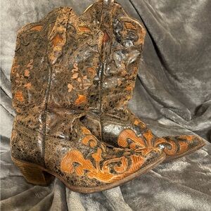 Elegant Western Heeled Boots with Orange Accents